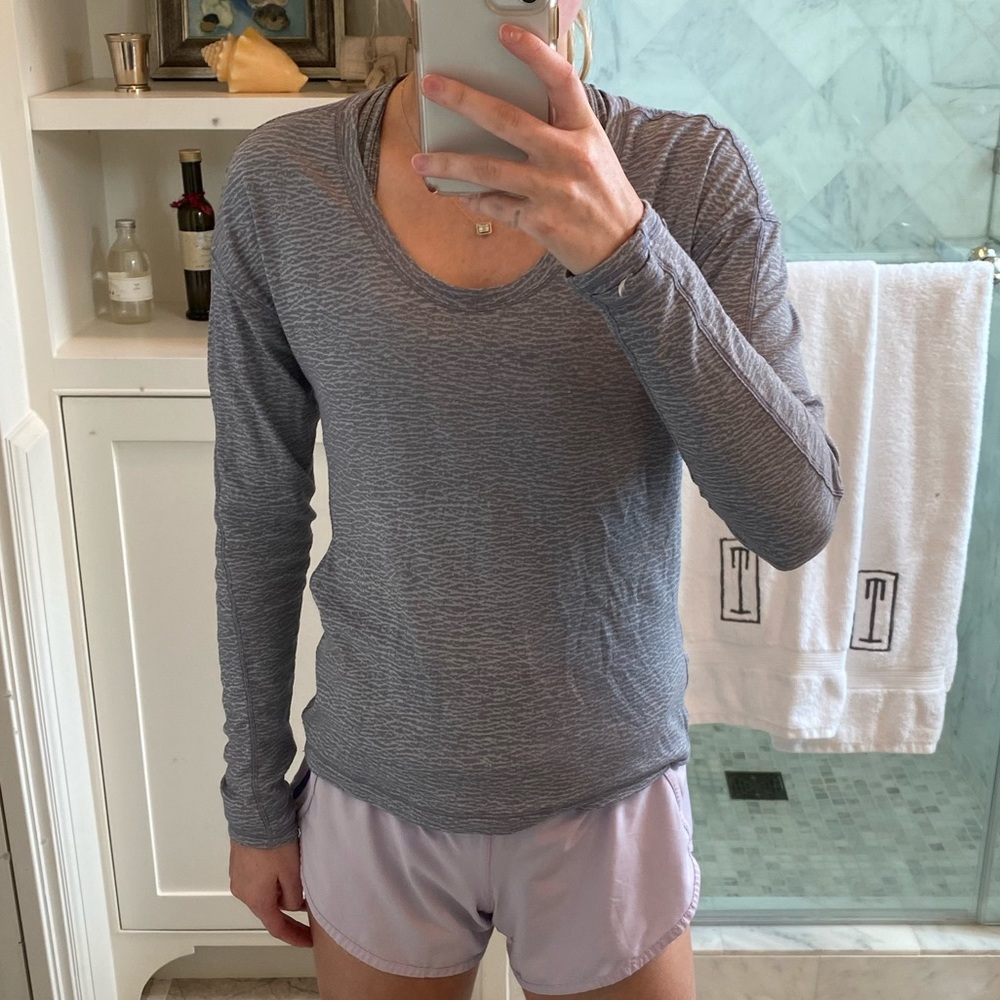Lululemon long sleeve top